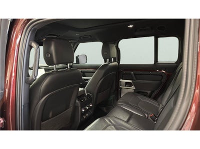 2023 Land Rover Defender SE
