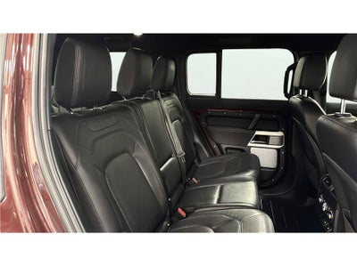 2023 Land Rover Defender SE