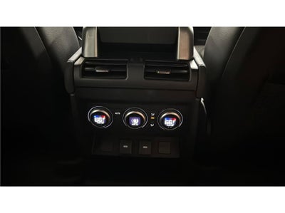 2023 Land Rover Defender SE