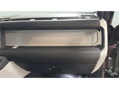 2023 Land Rover Defender SE