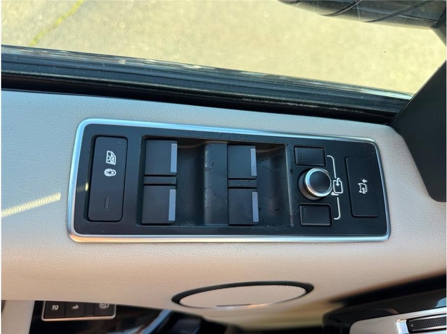 2017 Land Rover Range Rover Supercharged Sport Utility 4D