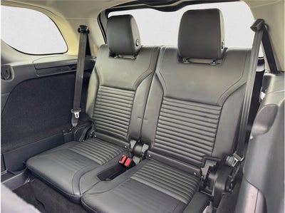 2024 Land Rover Discovery S