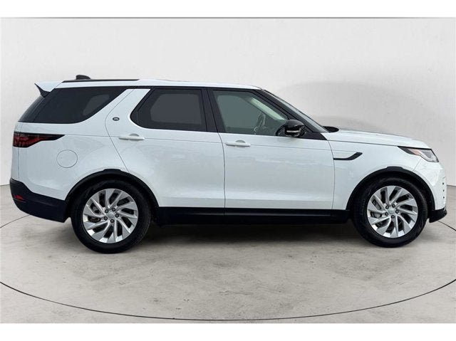 2024 Land Rover Discovery S