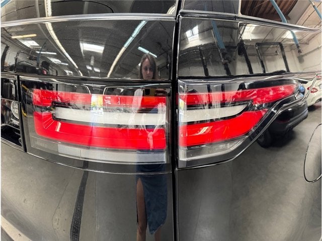 2018 Land Rover Discovery HSE Luxury