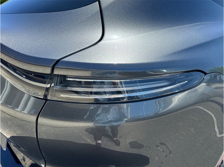 2021 Aston Martin DBX Sport Utility 4D