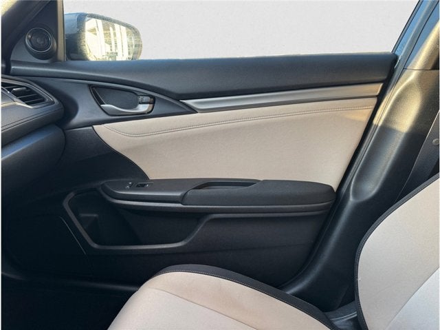 2017 Honda Civic Hatchback EX