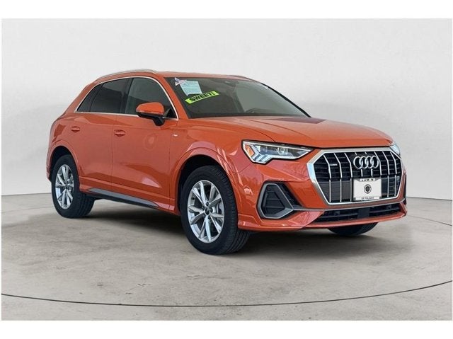 2023 Audi Q3 S line Premium