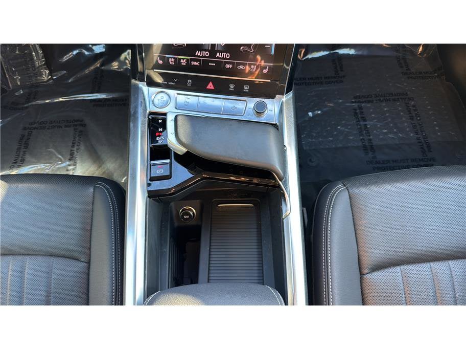 2019 Audi e-tron Premium Plus