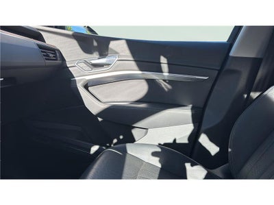 2019 Audi e-tron Premium Plus