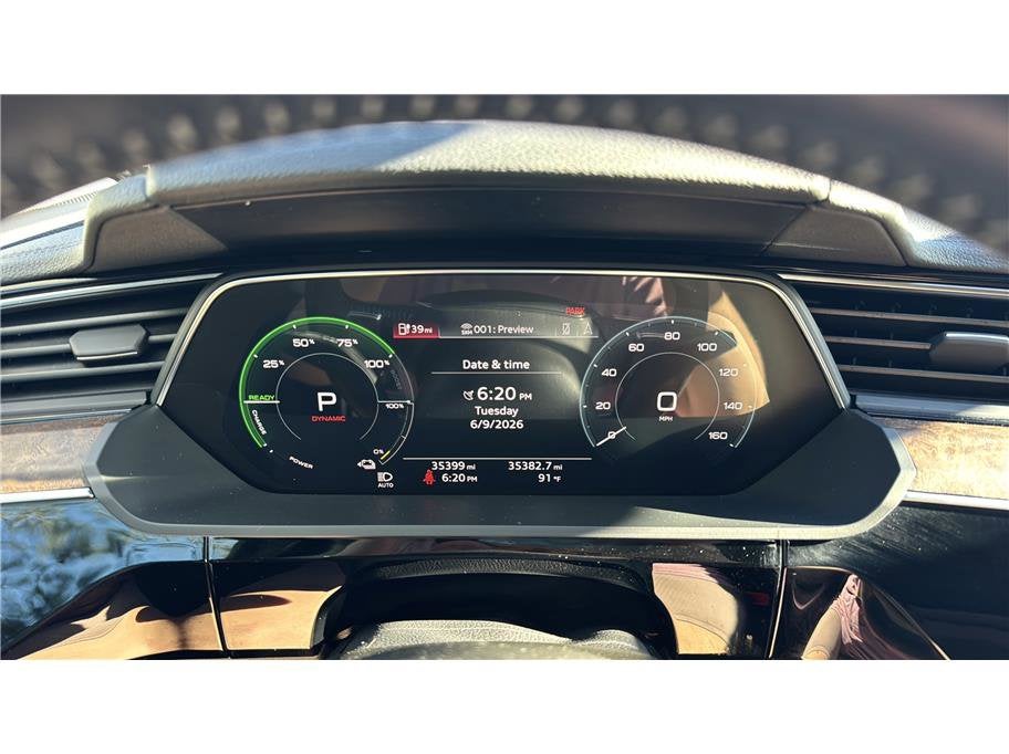 2019 Audi e-tron Premium Plus