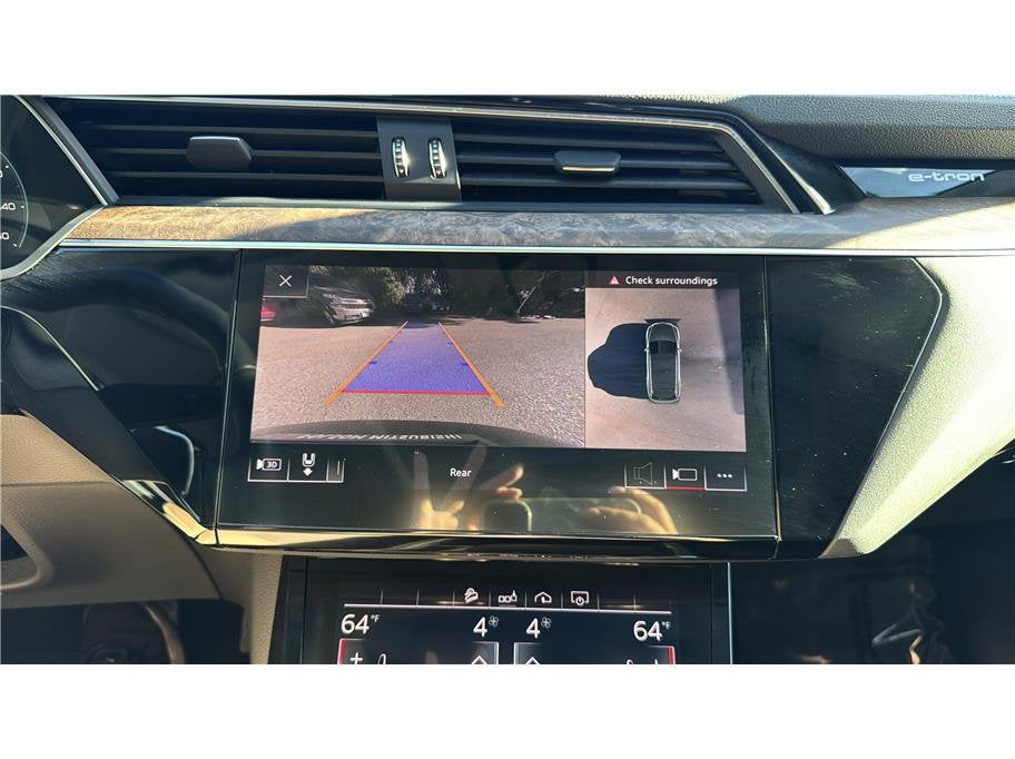 2019 Audi e-tron Premium Plus