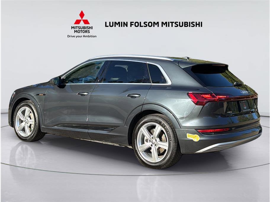 2019 Audi e-tron Premium Plus