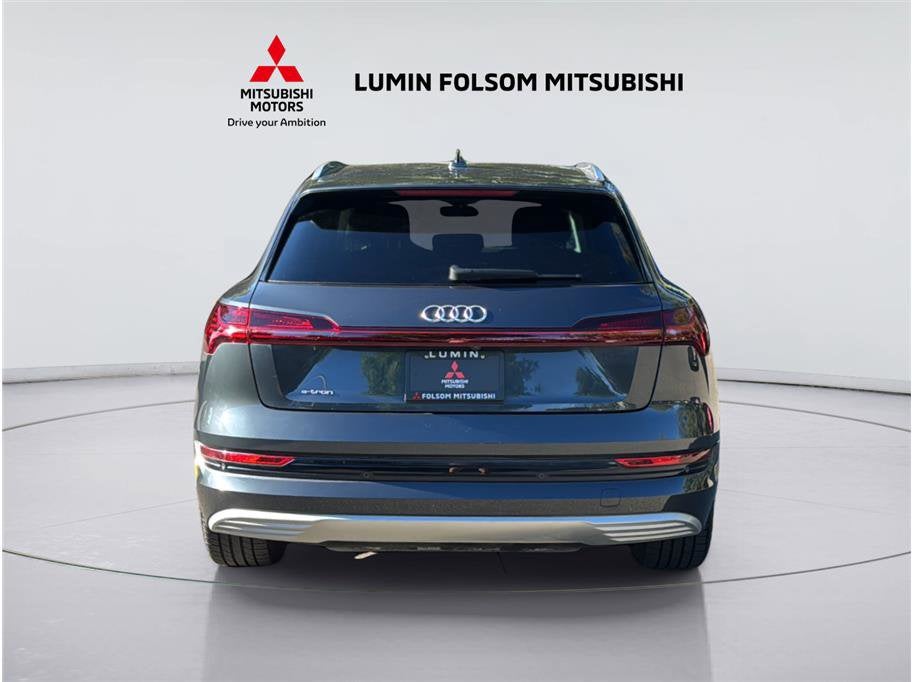 2019 Audi e-tron Premium Plus