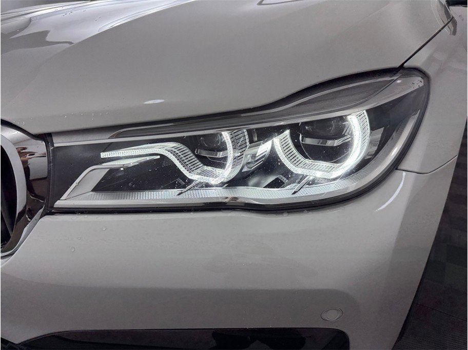 2018 BMW 7 Series 750i