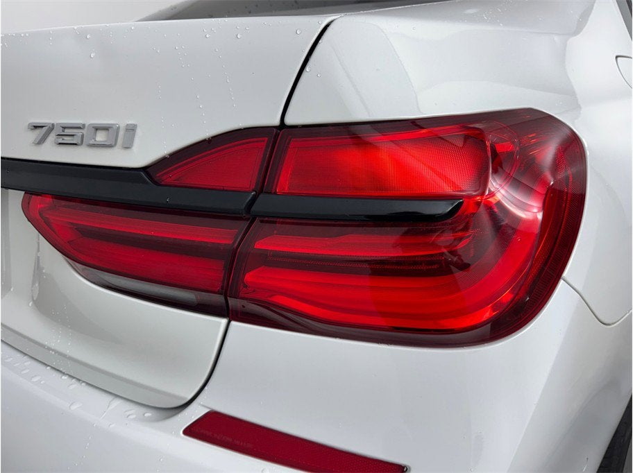 2018 BMW 7 Series 750i