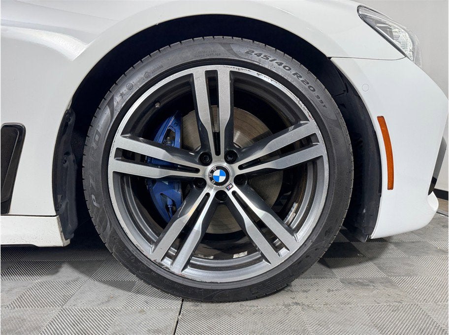 2018 BMW 7 Series 750i