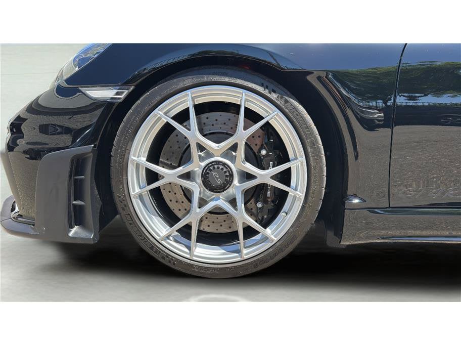 2025 Porsche 718 Cayman GT4 RS