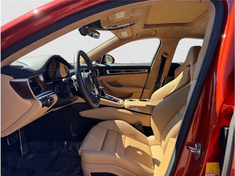 2023 Porsche Panamera GTS