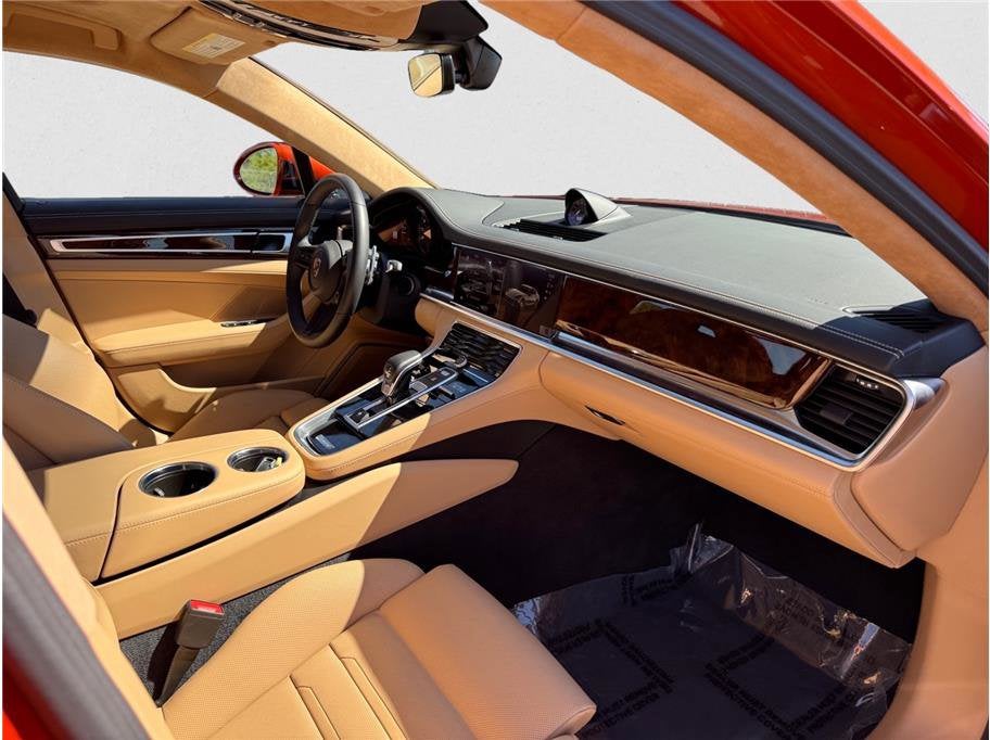 2023 Porsche Panamera GTS