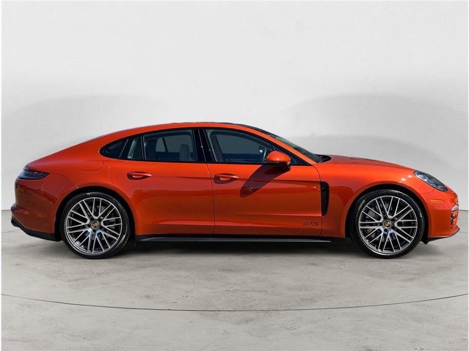 2023 Porsche Panamera GTS