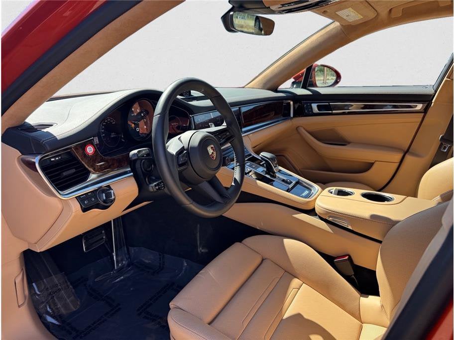 2023 Porsche Panamera GTS