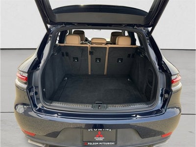 2021 Porsche Macan Sport Utility 4D