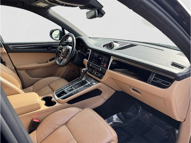 2021 Porsche Macan Sport Utility 4D