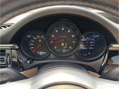 2021 Porsche Macan Sport Utility 4D