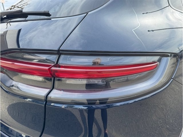 2021 Porsche Macan Sport Utility 4D