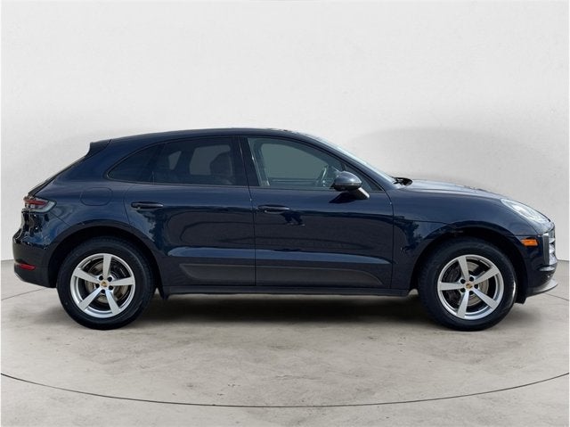 2021 Porsche Macan Sport Utility 4D