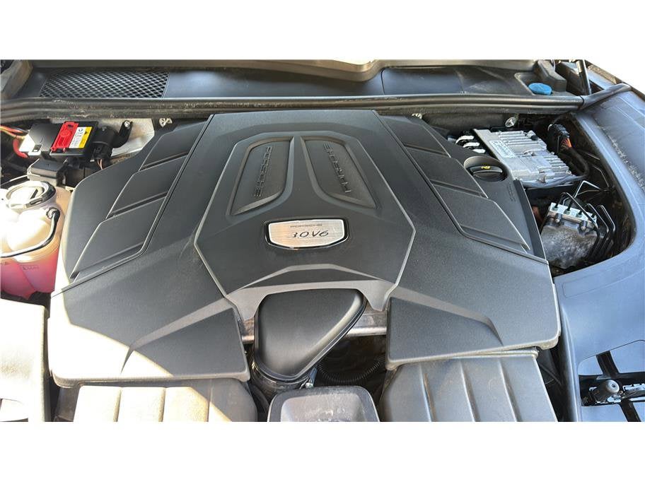 2021 Porsche Cayenne Sport Utility 4D