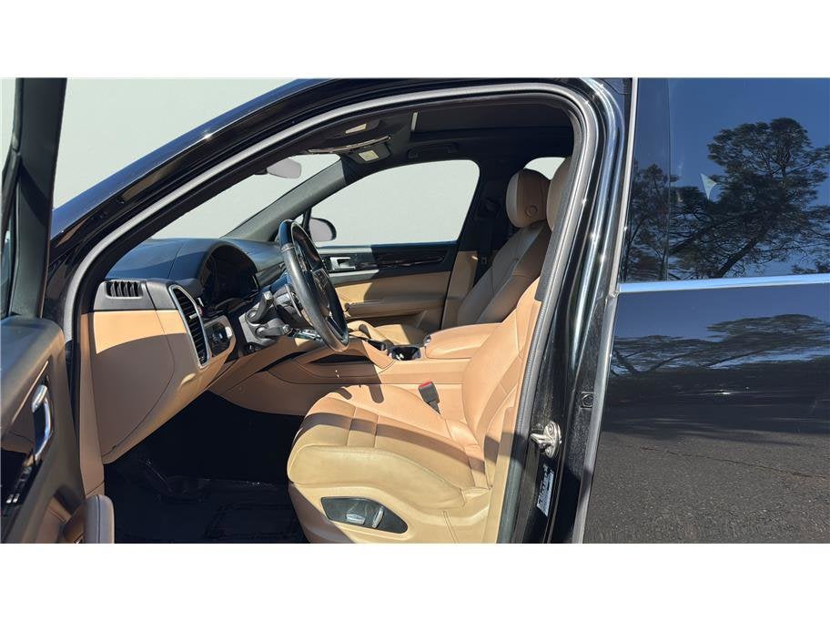 2021 Porsche Cayenne Sport Utility 4D