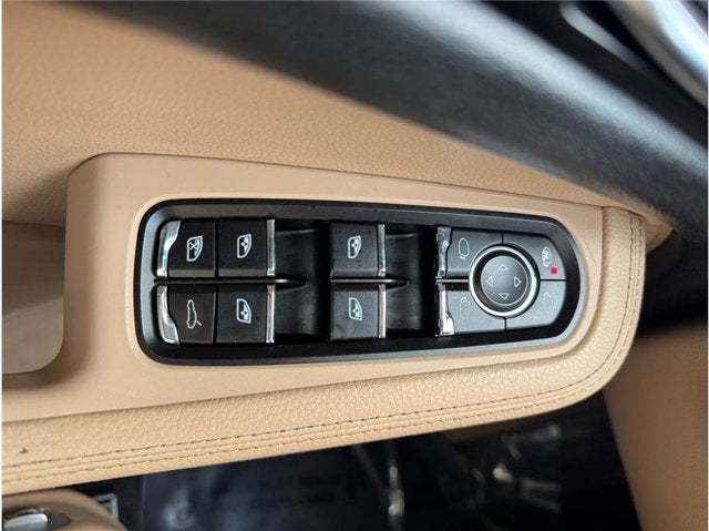 2021 Porsche Macan S