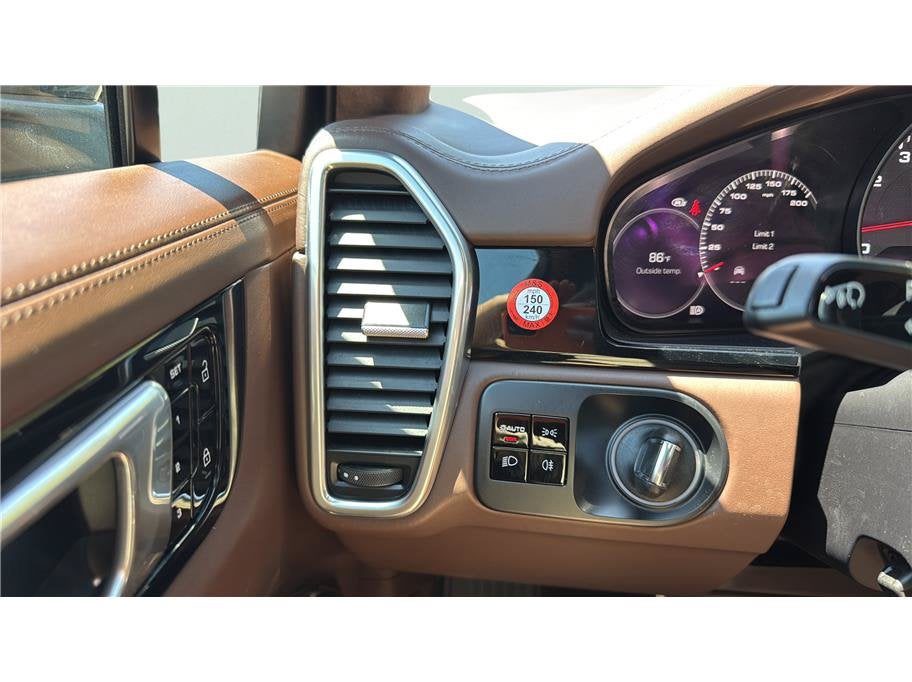 2021 Porsche Cayenne Turbo