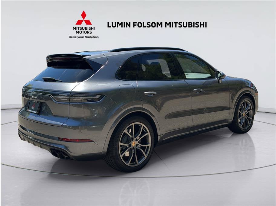2021 Porsche Cayenne Turbo