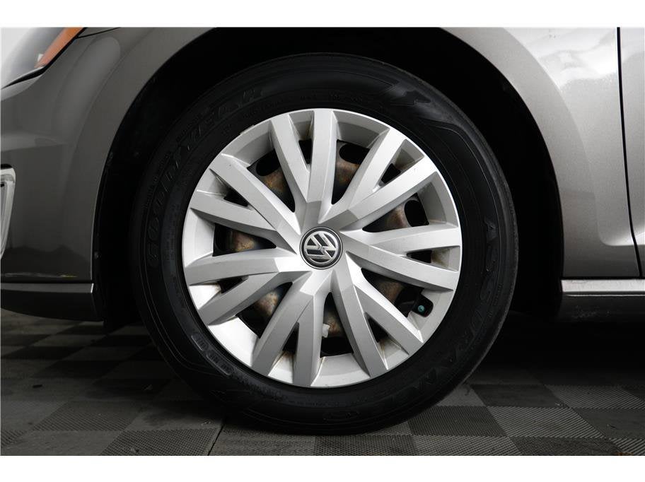 2015 Volkswagen e-Golf Limited Edition