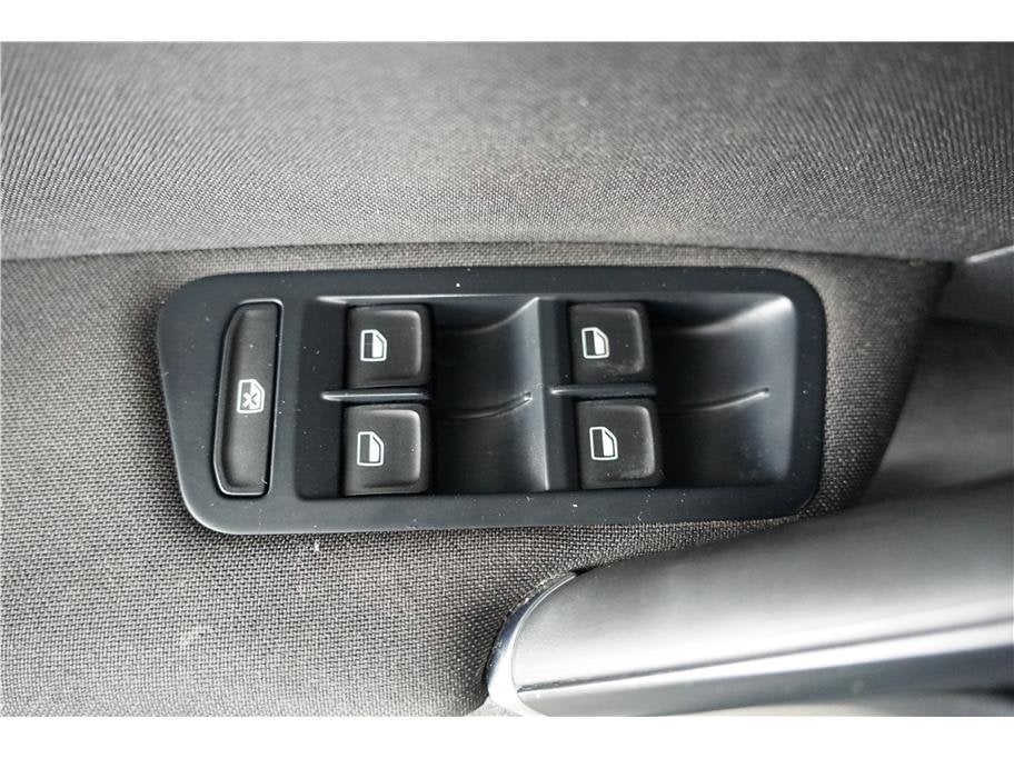2015 Volkswagen e-Golf Limited Edition