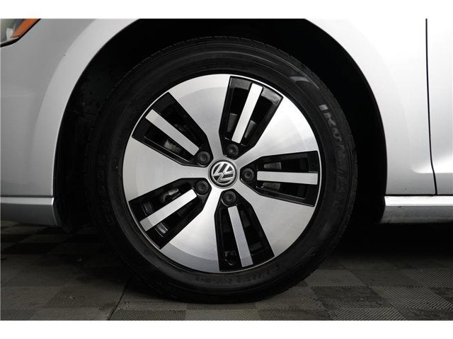 2016 Volkswagen e-Golf SE