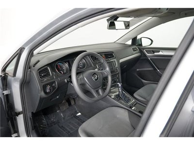 2016 Volkswagen e-Golf SE