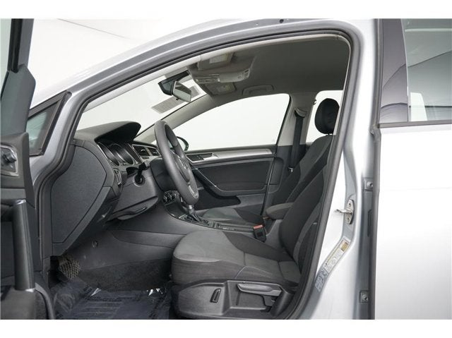 2016 Volkswagen e-Golf SE