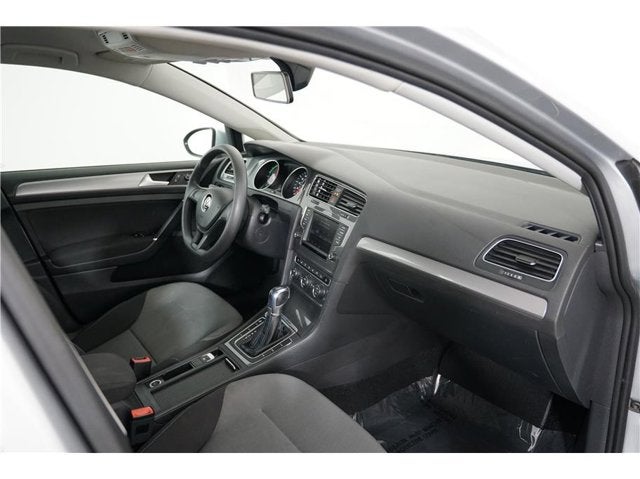 2016 Volkswagen e-Golf SE