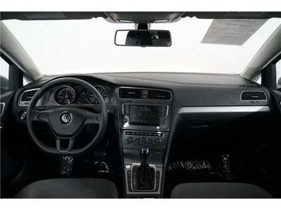 2016 Volkswagen e-Golf SE