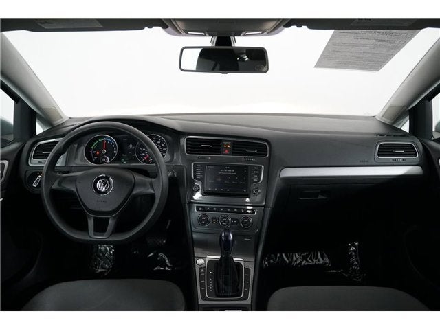 2016 Volkswagen e-Golf SE