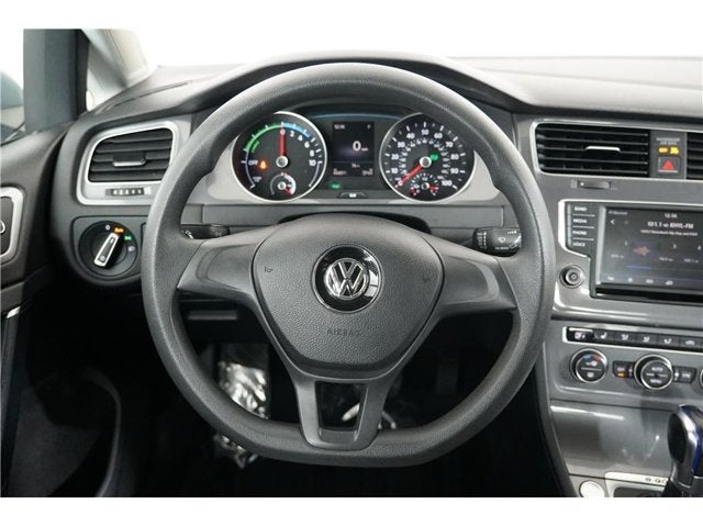 2016 Volkswagen e-Golf SE