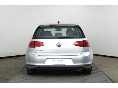 2016 Volkswagen e-Golf SE