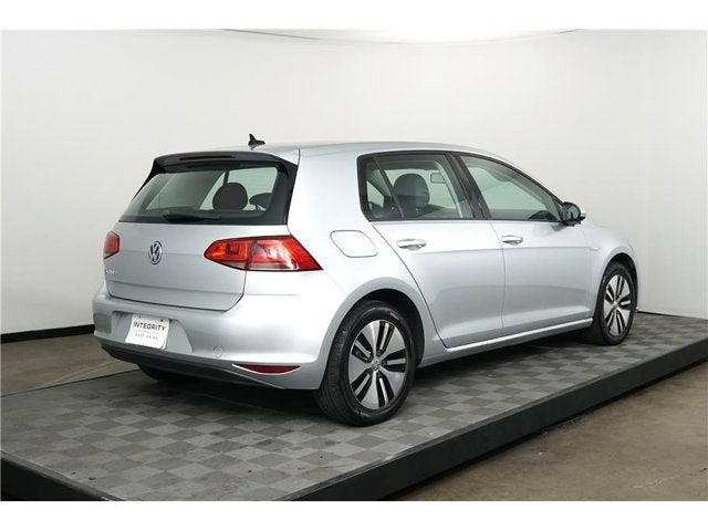 2016 Volkswagen e-Golf SE