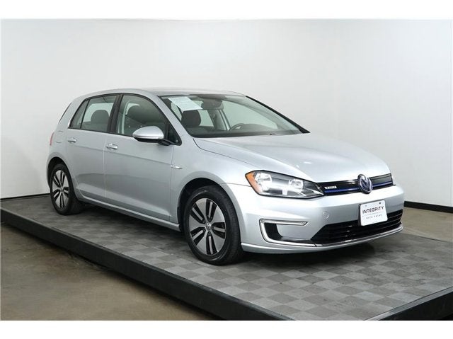 2016 Volkswagen e-Golf SE