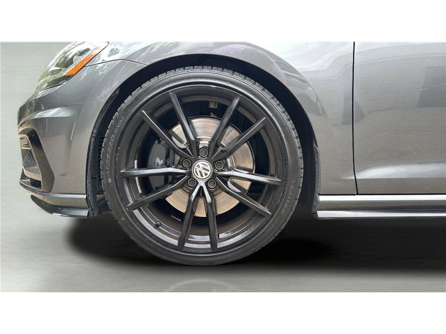 2018 Volkswagen Golf R Hatchback Sedan 4D