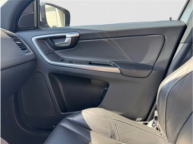 2017 Volvo XC60 R-Design