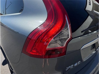 2017 Volvo XC60 R-Design